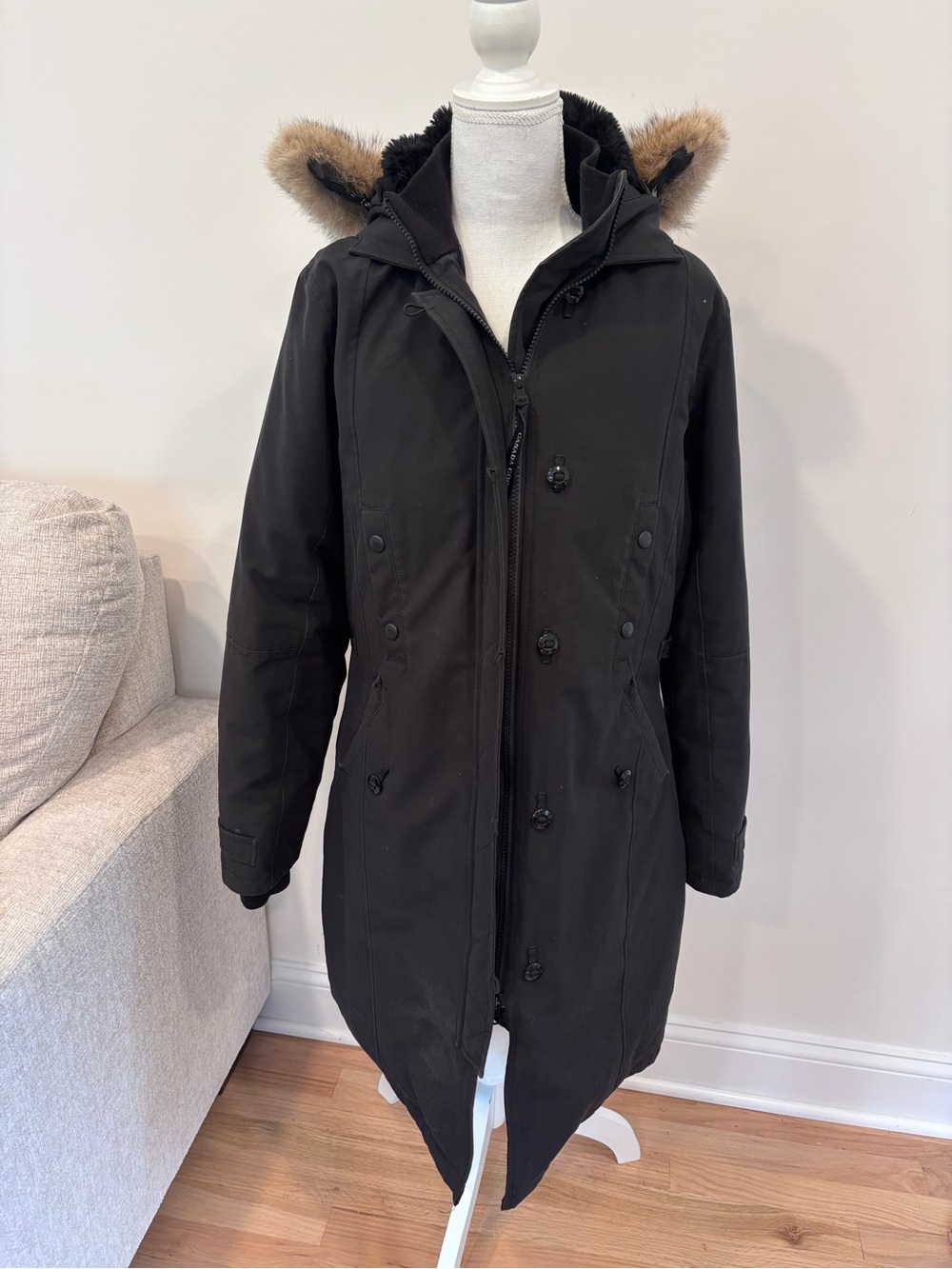 Canada Goose Women's Kensington Parka in black size medium Preowned